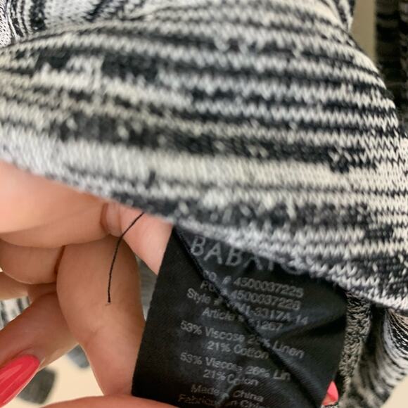 Aritzia Babaton Hi-Low V-Neck Gray Heathered Top - Picture 6 of 7